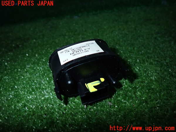 2UPJ-24696311]ベントレー・コンチネンタル・フライング・スパー(BSBEB)スイッチ6 (TRIP) 中古_m0002.jpg
