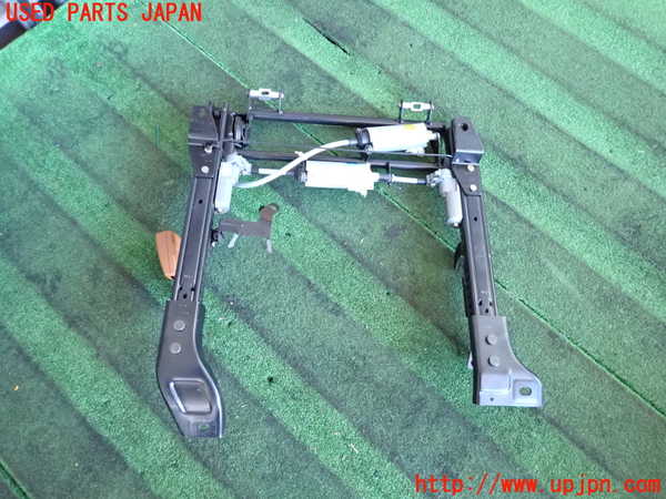 2UPJ-24697497]ベントレー・コンチネンタル・フライング・スパー(BSBEB)シートレール②2 中古_m0002.jpg