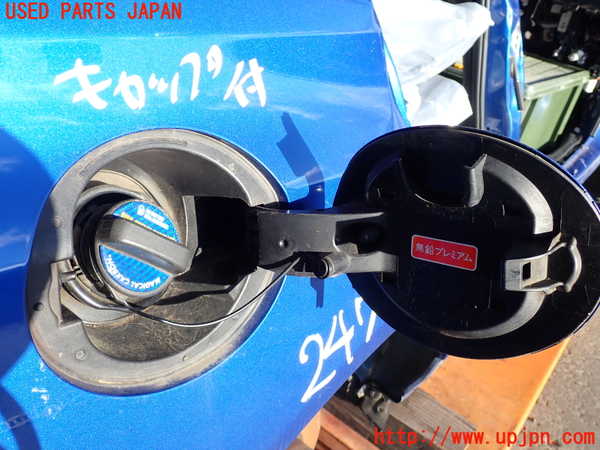 2UPJ-24701690]WRX STI(VAB)フューエルリッド 中古_m0002.jpg