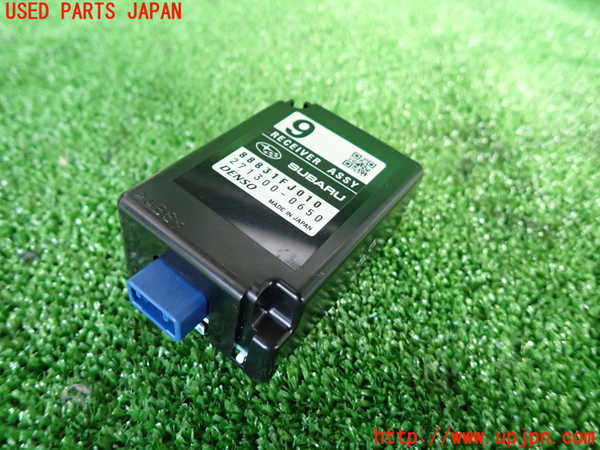2UPJ-24706147]WRX STI(VAB)コンピューター2 (RECEIVER ASSY) 中古_m0001.jpg