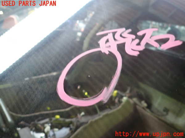 2UPJ-24711195]ジャガー・XKシリーズ(JEDA)フロントガラス (43R-00005 M473) 中古_m0002.jpg