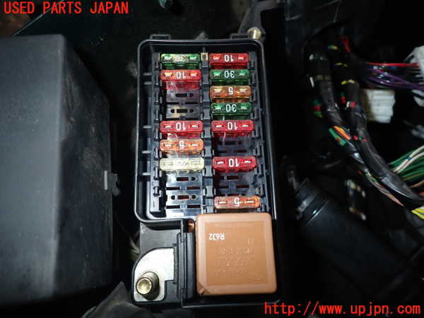 2UPJ-24716742]ジャガー・XKシリーズ(JEDA)ヒューズボックス2 中古_m0002.jpg