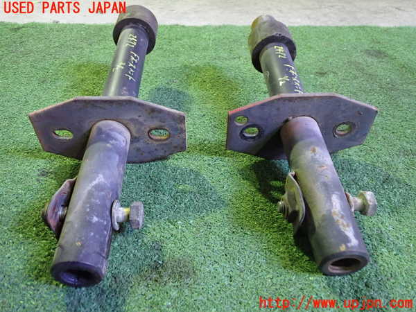 2UPJ-24721014]ポルシェ・944(不明)フロントバンパーホースメント 中古_m0002.jpg
