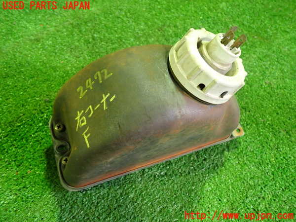 2UPJ-24721150]ポルシェ・944(不明)右コーナーランプ 中古_m0002.jpg