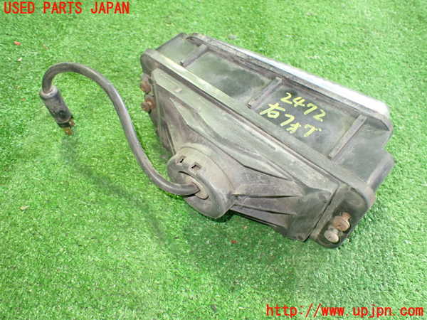 2UPJ-24721180]ポルシェ・944(不明)右フォグ 中古_m0002.jpg