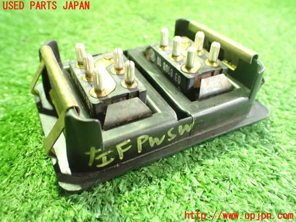 2UPJ-24726245]ポルシェ・944(不明)左パワーウィンドウスイッチ 中古_m0002.jpg