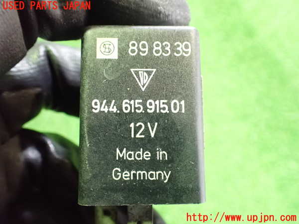 2UPJ-24726148]ポルシェ・944(不明)コンピューター3 中古_m0003.jpg