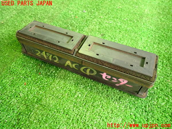 2UPJ-24727526]ポルシェ・944(不明)エアコン吹き出し口1 (真中) 中古_m0002.jpg