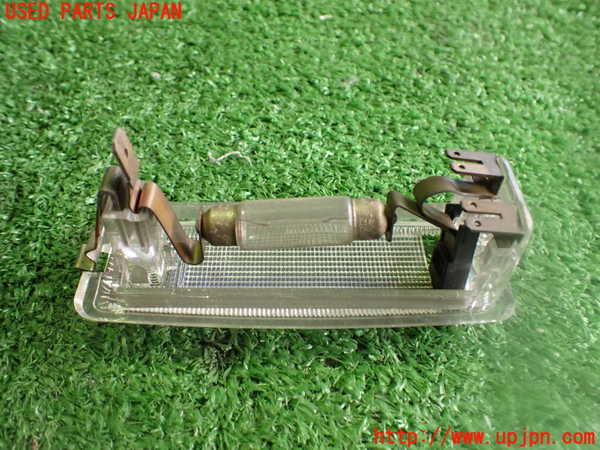 2UPJ-24726412]ポルシェ・944(不明)ルームランプ2 (ラゲッジ左) 中古_m0002.jpg