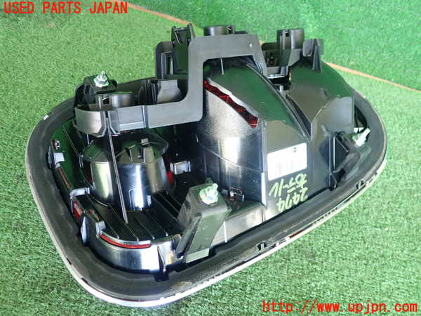 2UPJ-24741530]BMW ミニ(MINI)クーパー クロスオーバー(ZA16)右テールランプ 中古 R60_m0002.jpg