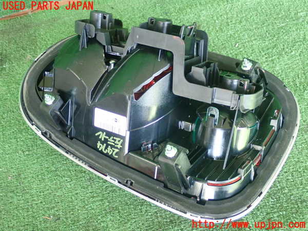2UPJ-24741536]BMW ミニ(MINI)クーパー クロスオーバー(ZA16)左テールランプ 中古 R60_m0002.jpg