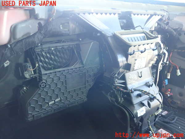 2UPJ-24746081]BMW ミニ(MINI)クーパー クロスオーバー(ZA16)エバポレーター1 中古 R60_m0002.jpg