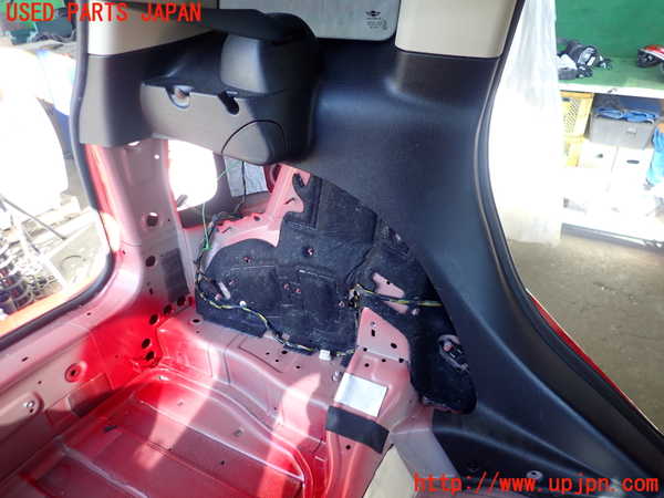 2UPJ-24747680]BMW ミニ(MINI)クーパー クロスオーバー(ZA16)左リアピラートリム 中古 R60_m0003.jpg