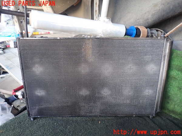 1UPJ-24756031]エスティマ(ACR50W)エアコンコンデンサー1 中古_m0002.jpg