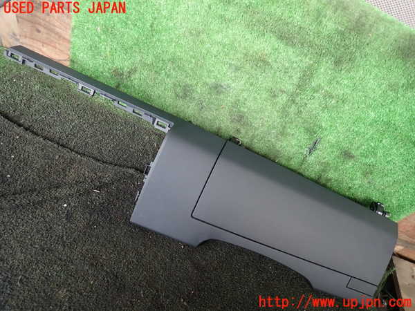 1UPJ-24757841]エスティマ(ACR50W)小物入れ1 中古_m0001.jpg