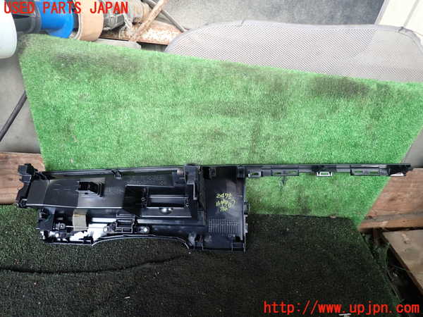 1UPJ-24757841]エスティマ(ACR50W)小物入れ1 中古_m0003.jpg
