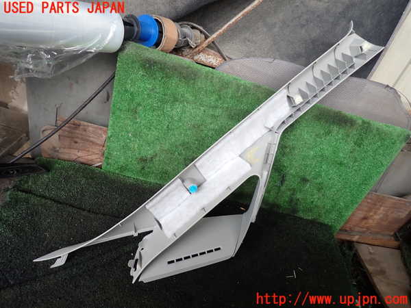 1UPJ-24757660]エスティマ(ACR50W)左フロントピラートリム 中古_m0002.jpg