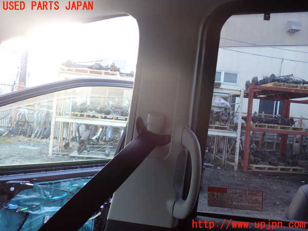 1UPJ-24757665]エスティマ(ACR50W)右センターピラートリム 中古_m0002.jpg
