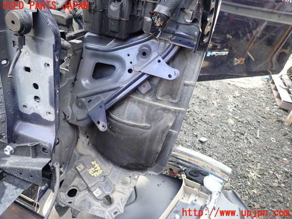 5UPJ-24761092]セレナ e-POWER(HC27)左前フェンダーライナー 中古_m0001.jpg