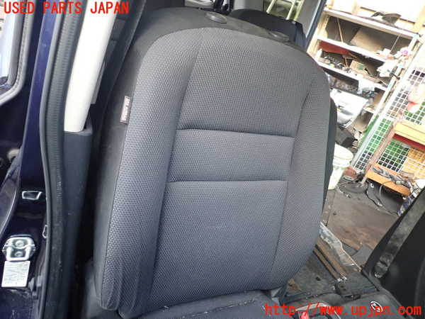 5UPJ-24767035]セレナ e-POWER(HC27)運転席シート 中古_m0002.jpg