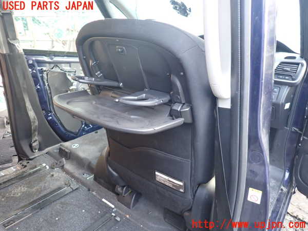 5UPJ-24767035]セレナ e-POWER(HC27)運転席シート 中古_m0005.jpg
