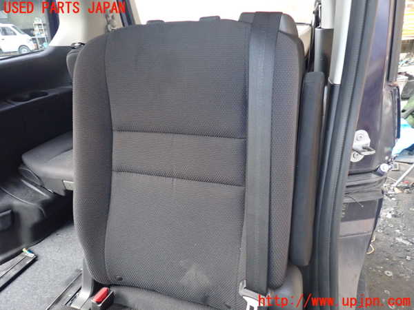 5UPJ-24767175]セレナ e-POWER(HC27)左2列目シート 中古_m0002.jpg