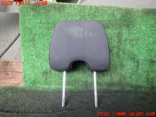 5UPJ-24767180]セレナ e-POWER(HC27)左2列目ヘッドレスト 中古_m0001.jpg