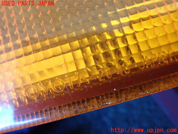 1UPJ-24771162]ハイエースワゴン100系(KZH100G)左ウィンカーレンズ 中古_m0003.jpg