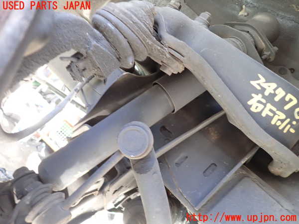 1UPJ-24775060]ハイエースワゴン100系(KZH100G)右フロントショックアブソーバー 中古_m0001.jpg