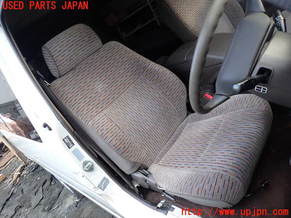 1UPJ-24777035]ハイエースワゴン100系(KZH100G)運転席シート 中古_m0001.jpg