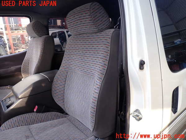 5UPJ-24777065]ハイエースワゴン100系(KZH100G)助手席シート 中古_m0002.jpg