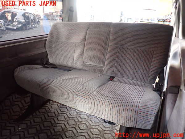 1UPJ-24777210]ハイエースワゴン100系(KZH100G)3列目シート 中古_m0001.jpg