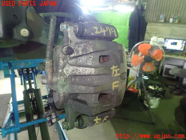 1UPJ-24794085]レクサス・NX300h(AYZ10)左フロントキャリパー 中古_m0002.jpg