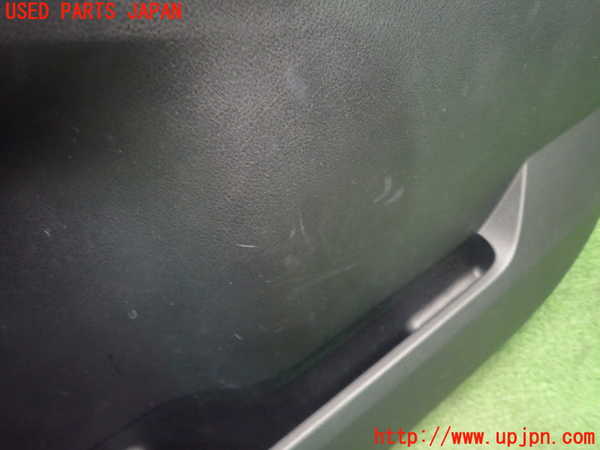 1UPJ-24791234]レクサス・NX300h(AYZ10)右前ドア内張り 中古_m0003.jpg