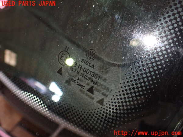 5UPJ-24801195]VW ゴルフ GTI(1HABF)フロントガラス SIGLA M14 中古_m0004.jpg