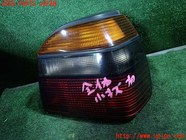 1UPJ-24801530]VW ゴルフ GTI(1HABF)右テールランプ 中古_m0001.jpg