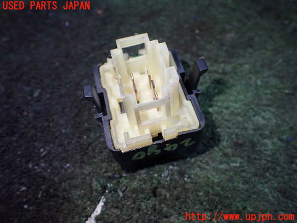 5UPJ-24806240]VW ゴルフ GTI(1HABF)右前パワーウィンドウスイッチ 中古_m0002.jpg