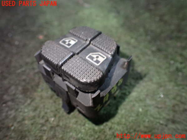 5UPJ-24806245]VW ゴルフ GTI(1HABF)左前パワーウィンドウスイッチ 中古_m0001.jpg