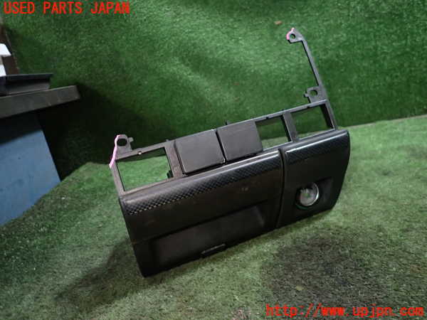 1UPJ-24807821]VW ゴルフ GTI(1HABF)灰皿1 中古_m0001.jpg