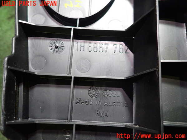 1UPJ-24807761]VW ゴルフ GTI(1HABF)トノカバー1 中古_m0004.jpg