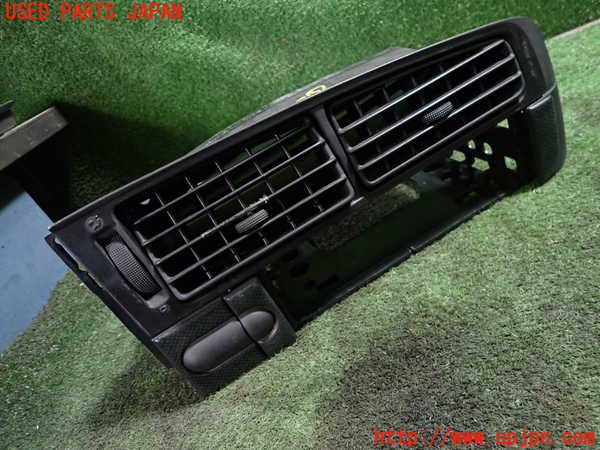 5UPJ-24807528]VW ゴルフ GTI(1HABF)エアコン吹き出し口3 中古_m0001.jpg
