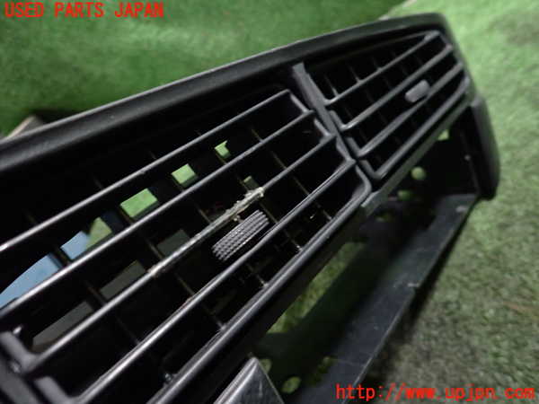 5UPJ-24807528]VW ゴルフ GTI(1HABF)エアコン吹き出し口3 中古_m0002.jpg