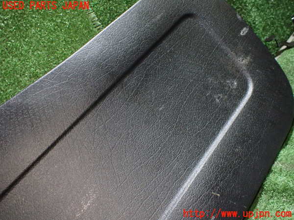 5UPJ-24801578]VW ゴルフ GTI(1HABF)バックドア内張り 中古_m0003.jpg