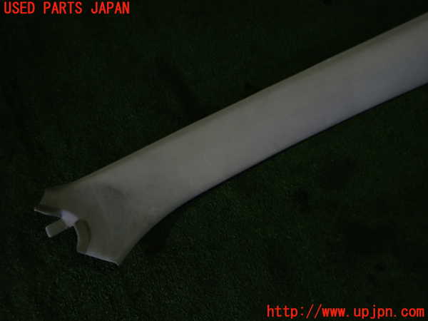 1UPJ-24807655]VW ゴルフ GTI(1HABF)右フロントピラートリム 中古_m0002.jpg