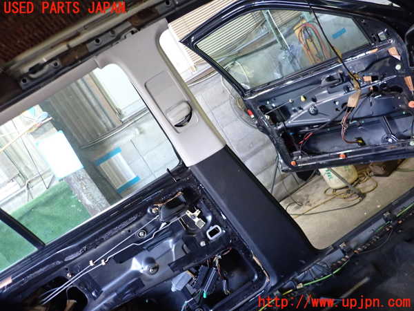 5UPJ-24807670]VW ゴルフ GTI(1HABF)左センターピラートリム 中古_m0001.jpg