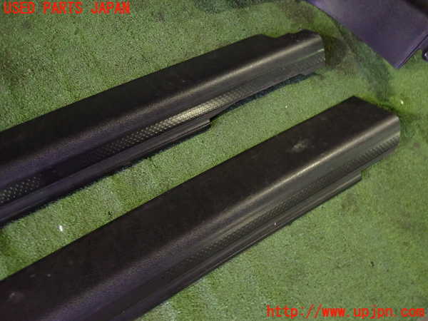 5UPJ-24807740]VW ゴルフ GTI(1HABF)スカッフプレート 中古_m0002.jpg