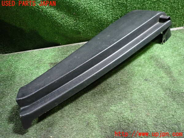 5UPJ-24807762]VW ゴルフ GTI(1HABF)トノカバー2 中古_m0001.jpg