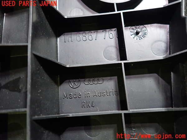 5UPJ-24807762]VW ゴルフ GTI(1HABF)トノカバー2 中古_m0004.jpg