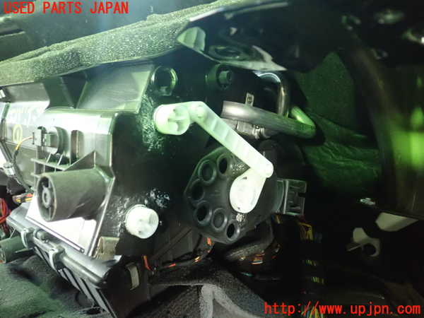1UPJ-24836081]BMW Z4 ロードスター E85(BT25)エバポレーター1 中古_m0004.jpg