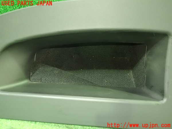 5UPJ-24837843]BMW Z4 ロードスター E85(BT25)小物入れ3 中古_m0002.jpg